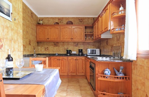 Sa Coma House | Quiet residential area, beach 300m, pool, rustic kitchen, ideal for families
