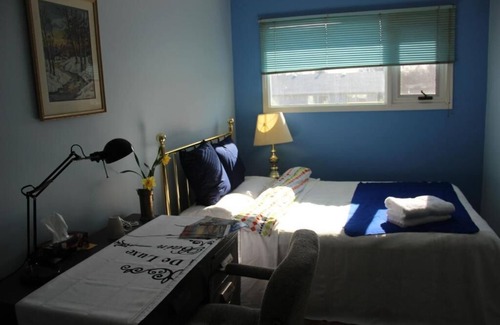 Winnipeg House | Quiet room Close the the Assiniboine Park
