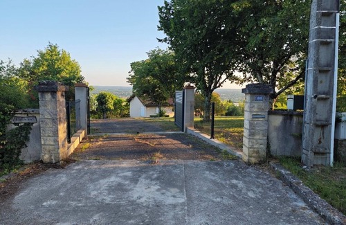 Reynies Cottage | Quiet rural cottage in Tarn and Garonne with magnificent views of the Tarn valley