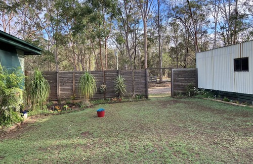 Esk House | Quiet rural property in the koala belt, pet friendly