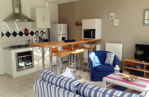 Guilvinec House | Quiet seaside gîte close to the port and shops