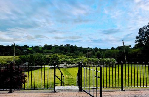 Bailieborough House | Quiet self-catering holiday home with surrounding lakes