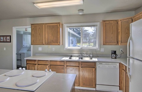 Sequim House | Quiet Sequim Home - Walk to Dining & Festivals!