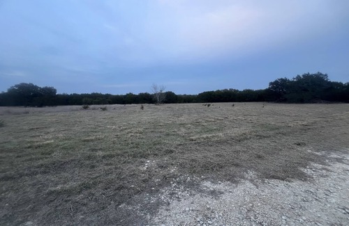 Lometa RV Rental | Quiet & Spacious Nature Retreat with Open Skies in TX Hill Country