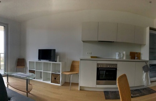 Favoriten Apartment | Quiet studio at the main station/Belvedere