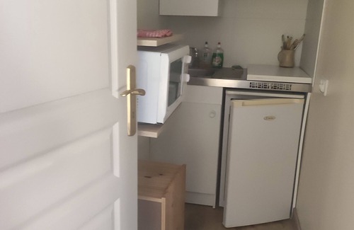 Flocourt Apartment | QUIET STUDIO IN THE COUNTRYSIDE, Pets welcome! Playroom,