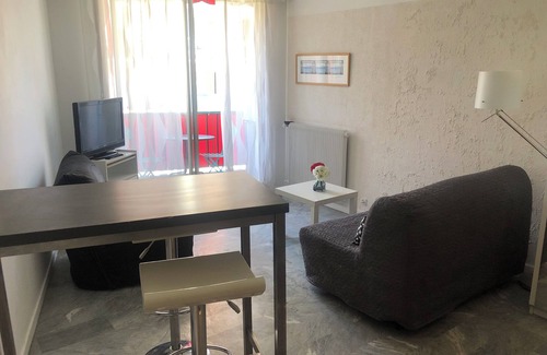 La Californie Apartment | Quiet studio - near beach - Promenade des Anglais