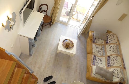 Thiers Apartment | Quiet studio with balcony vieux port canebiere
