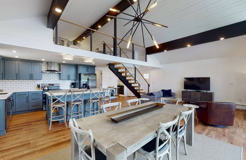 Bradford Cottage | Quiet Upstate NY Waterfront Lakehouse