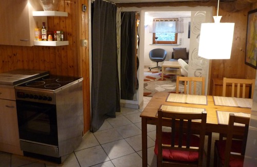 Troisdorf Apartment | Quiet vacation apartment near Cologne - Bonn Airport