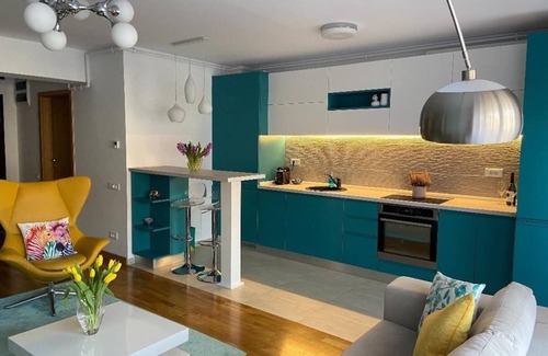 Bucharest Apartment | Quiet&Vibrant&Luxurious Apartment in Central Bucharest !