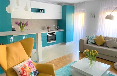 Bucharest Apartment | Quiet&Vibrant&Luxurious Apartment in Central Bucharest !