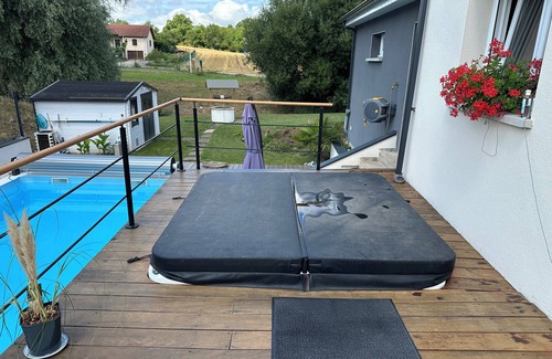 Flainval Villa | Quiet villa superbly equipped 3 bdrms- 9pers. *Pool & Spa*