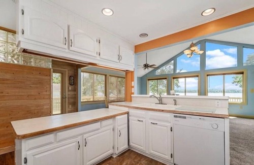 Snug Harbor House | Quiet waterfront retreat - 15 mins to historic Edenton.