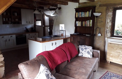 Saint-Mesmin Cottage | Quiet well equiped farm retreat w/cosy log burner.