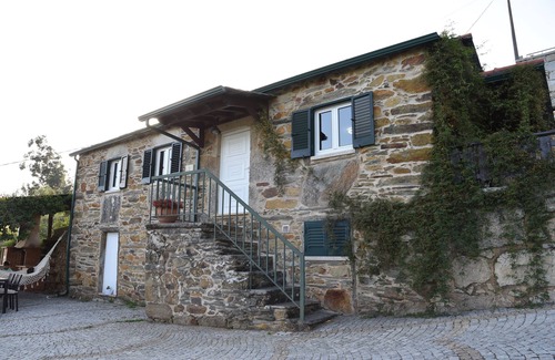 Castro Daire Cottage | Quinta da Malhada - A. L. 14 km from Paiva Walkways