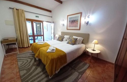 Alfarrobeira Apartment | Quinta das AVES - Estúdio 5