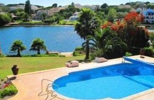 Almancil Villa | Quinta do Lago villa with stunning lake views SD30 - Almancil, Algarve
