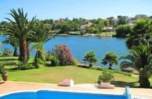 Almancil Villa | Quinta do Lago villa with stunning lake views SD30 - Almancil, Algarve