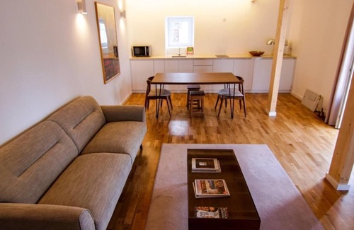 Almocageme Apartment | Quinta Pedra Firme - Heart of Sintra - 5 min. from the beach and Sintra Historical Center