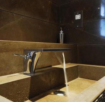 Southwark Apartment | Quintessential Town House Close to Central London