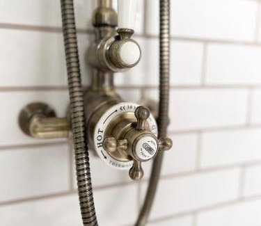 Cheltenham Apartment | Quirky & Stylish, Central Top Floor Apartment