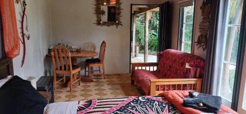 Maketu Cabin | Quirky Woods - Glamping Cabins at Maketu