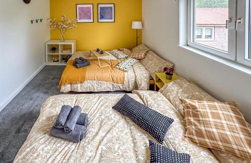 Clydebank Apartment | Quite Charming house near Glasgow
