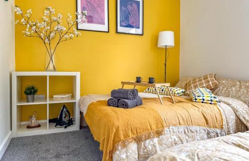 Clydebank Apartment | Quite Charming house near Glasgow
