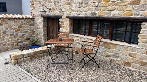 Chyne Apartment | Quite place Terrace Forest nearby Recuperation
