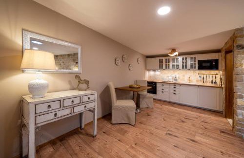 Chyne Apartment | Quite place Terrace Forest nearby Recuperation