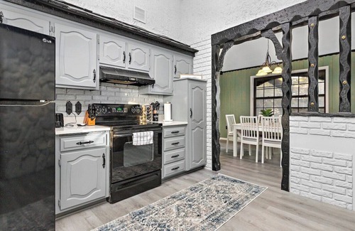 New Century House | Quivira · *2 Living Rooms | Patio w/Seating | Bar Area*