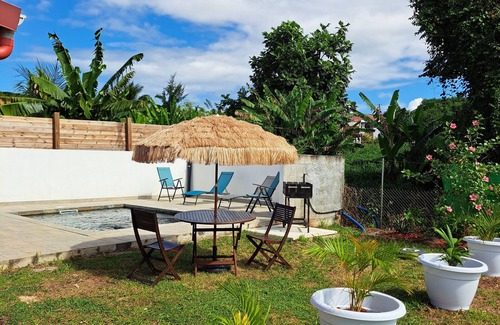 Le Lamentin House | Résidence, 2 Bungalows Climatisés à 6 km de L'aéroport. Véritable Havre de Paix