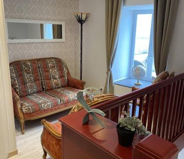 Conflans-sur-Lanterne Apartment | Résidence du lion d'or