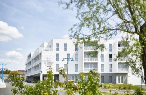 Jonzac Apartment | Résidence Vacances Bleues Les Coteaux de Jonzac