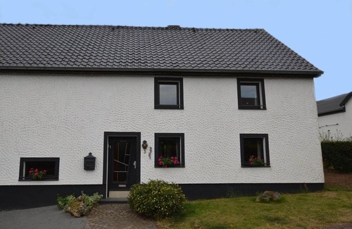 Auw bei Prum House | Rühlen: Schneifel Escape