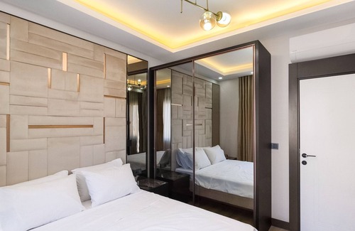 Lara Apartment | Rüzgar Luxury: Pool - Seaview