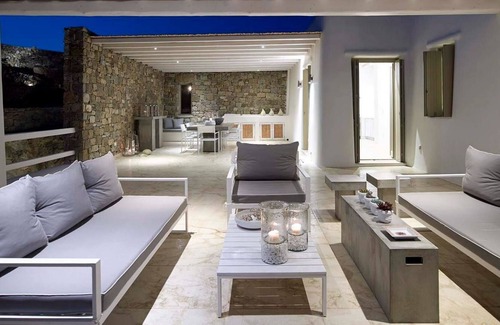 Paradise Villa | R 1413 Paradise Retreat With BBQ, Outdoor lounge and dining areas & Sun loungers.