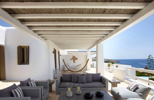 Paradise Villa | R 3228 Villa Hakon With Air-conditioning ,Plunge pool & Safe box.