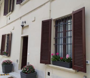 Pavia House | R & A Minerva Suites
