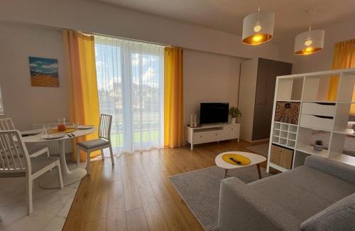 Wlochy Apartment | R HOUSE - brand new apartments with patio and garage
