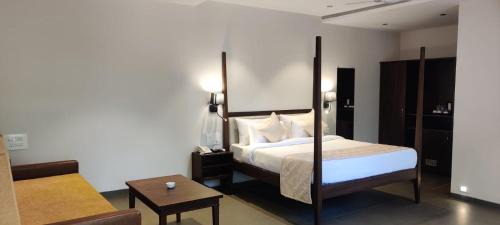 Mahabaleshwar Resort | R R Heritage Resort Pure Vegetarian