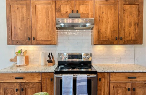 Fryeburg Villa | R&R White Mountain Retreat, Hillside with Extraordinary Views!