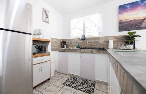 El Combate Apartment | R&V Combate Beach House, 2nd Floor with Pool