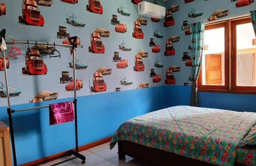 Sleman House | Rabbani Family Homestay