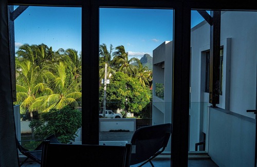 Flic-en-Flac Apartment | RABBIT HOLIDAY - 8 mins walk from the beach