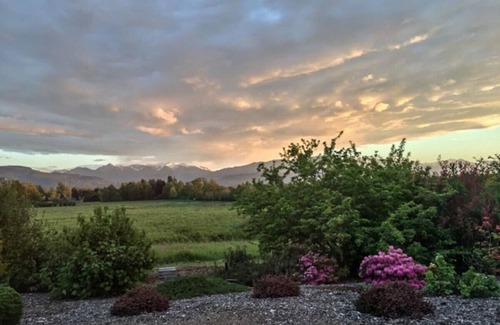 Sequim Apartment | Rabbit`s Garden - Tranquil setting with amazing views of the Olympic Mtns & surrounding gardens