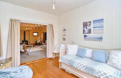 Christchurch House | Racecourse Villa - Classic 1935 Charm & Space