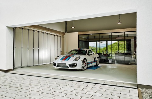 Bermel House | Racers Lodge "nordschleife" mit Hebebühne und Doppelgarage, Nähe Nürburgring