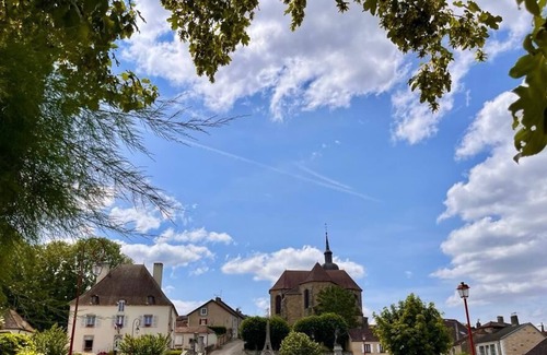 Champsevraine Villa | Racines Bussieroises Villa Avec Piscine à la Campagne